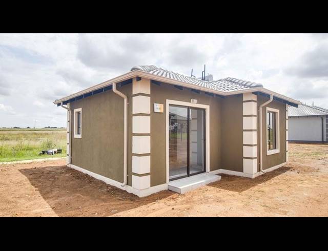 2 BEDROOM HOUSE FOR SALE IN SELCOURT